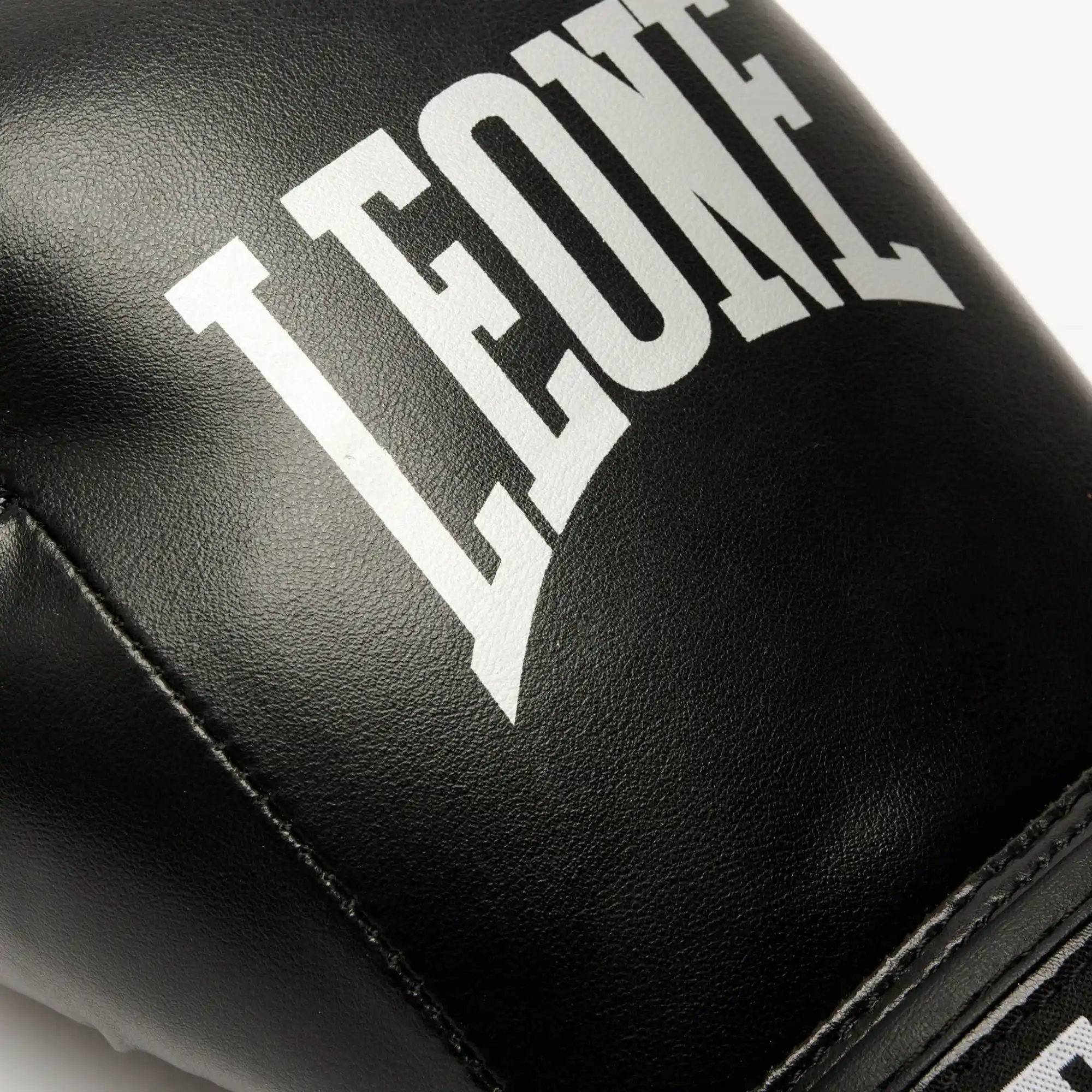 0c3fd2d286b617d7887fe6b717f2099d THUNDER BOXING GLOVES - Image 8